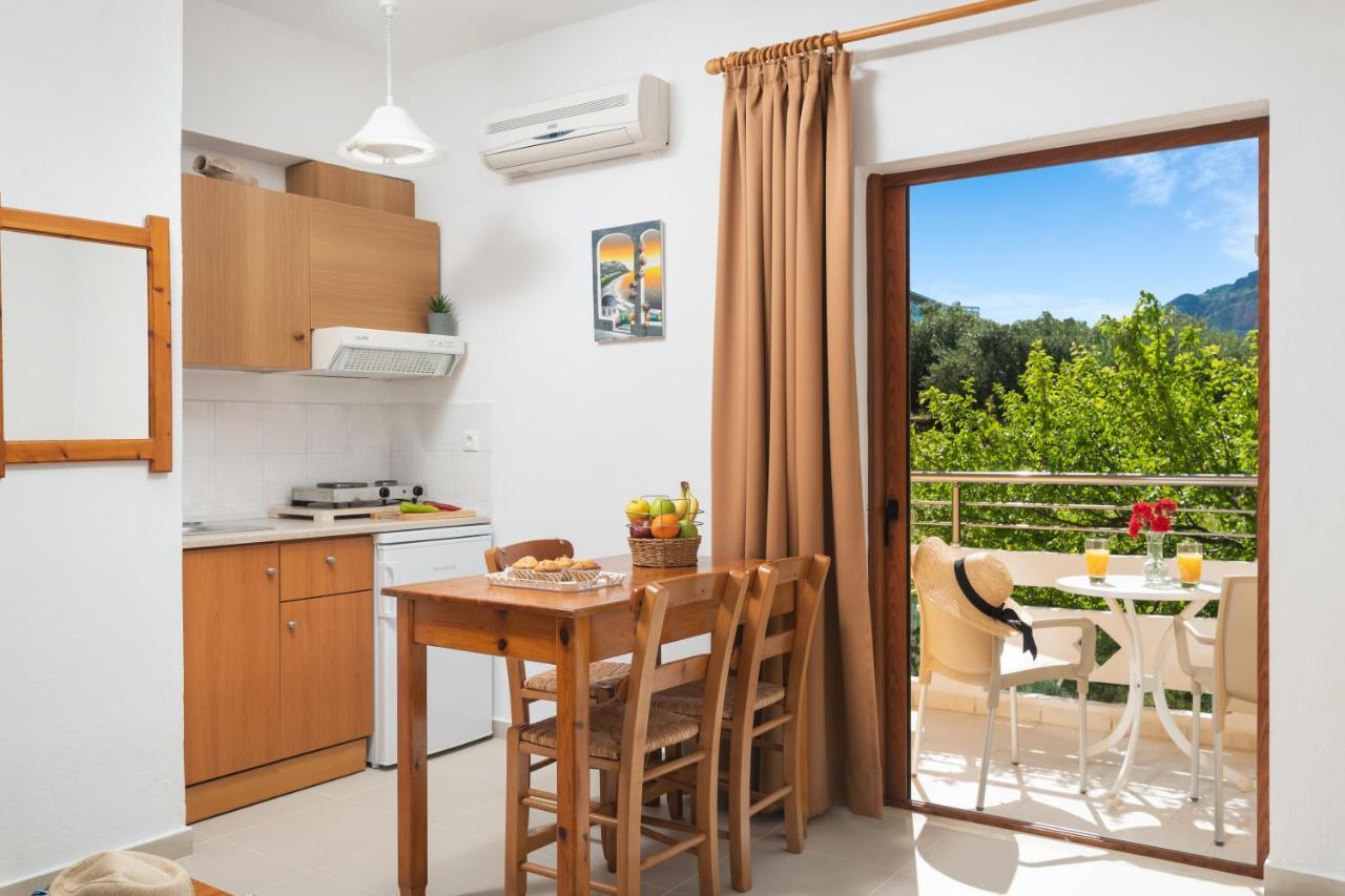Aphrodite Apartments Калівес Екстер'єр фото