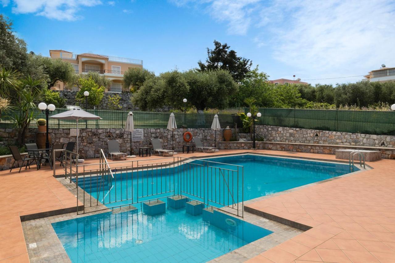 Aphrodite Apartments Калівес Екстер'єр фото