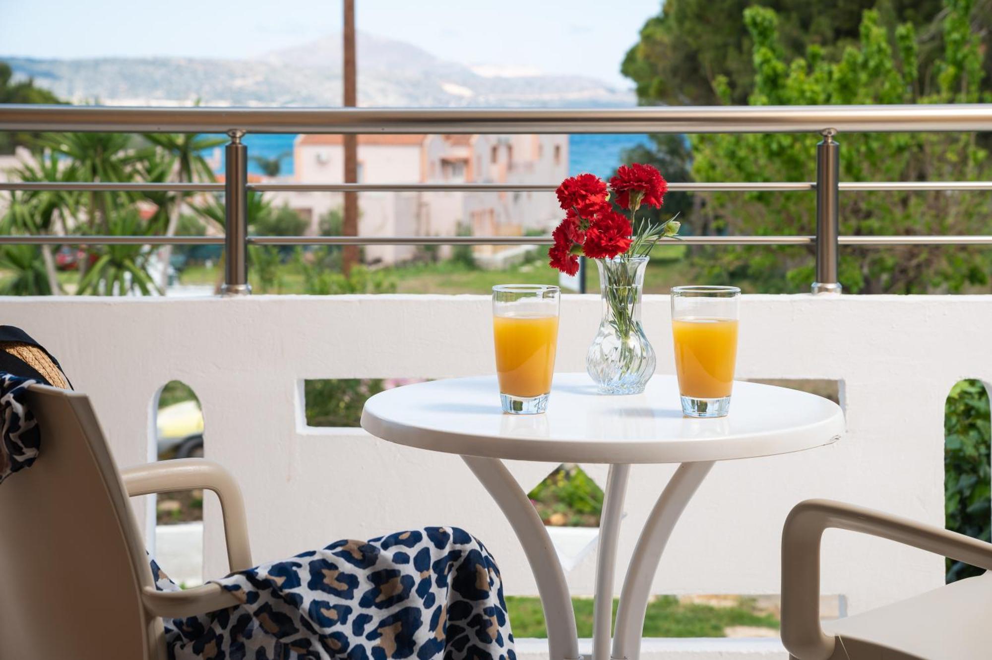 Aphrodite Apartments Калівес Екстер'єр фото
